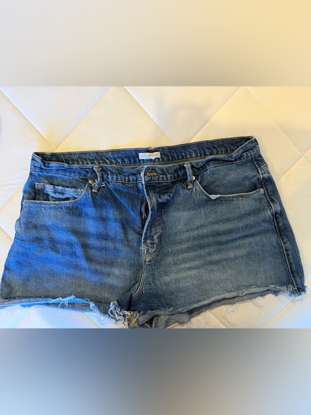 Good American Denim Cutoff Shorts - Blue